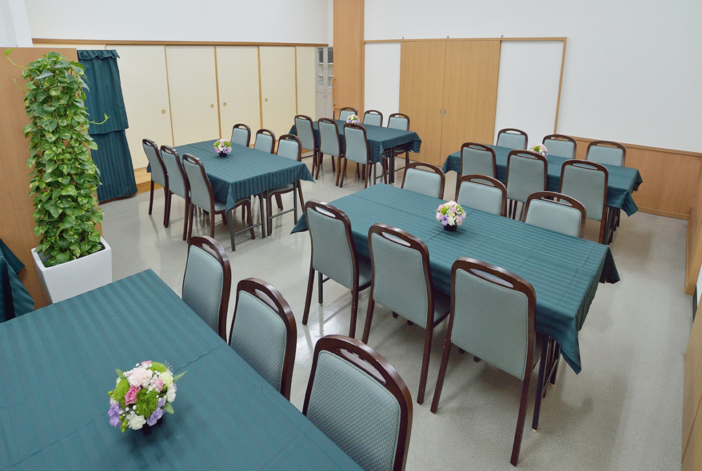 コムウェルホール小平　会食室